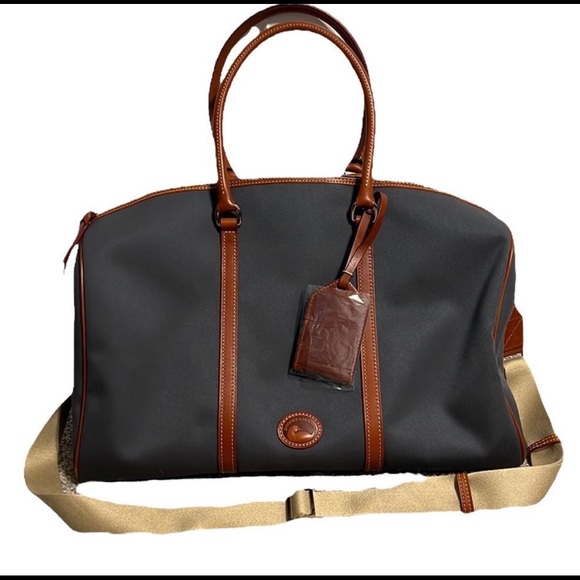 Dooney & Bourke Handbags - Dooney & Bourke carry all